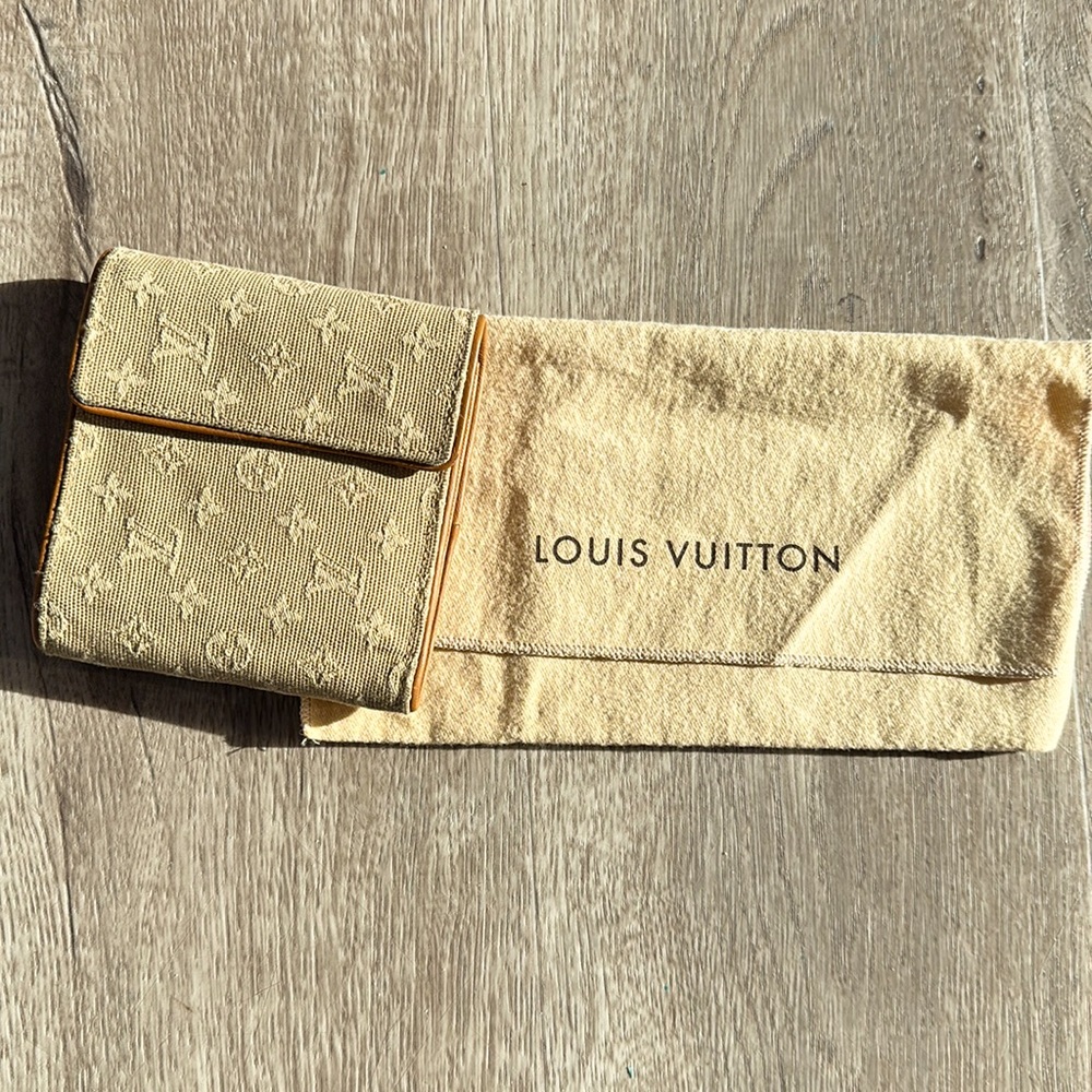 Louis Vuitton beige monogram Mini Lin Canvas Compact wallet